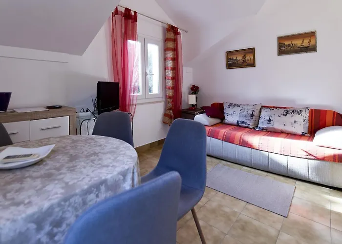 Apartment Niki - One-Bedroom Apartment With Balcony A2 1